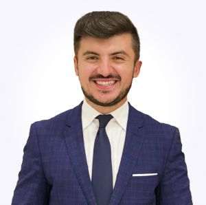 Analiză: De Black Friday, antreprenorii pierd când vânează profitul rapid şi câştigă când investesc în relaţia cu clienţii